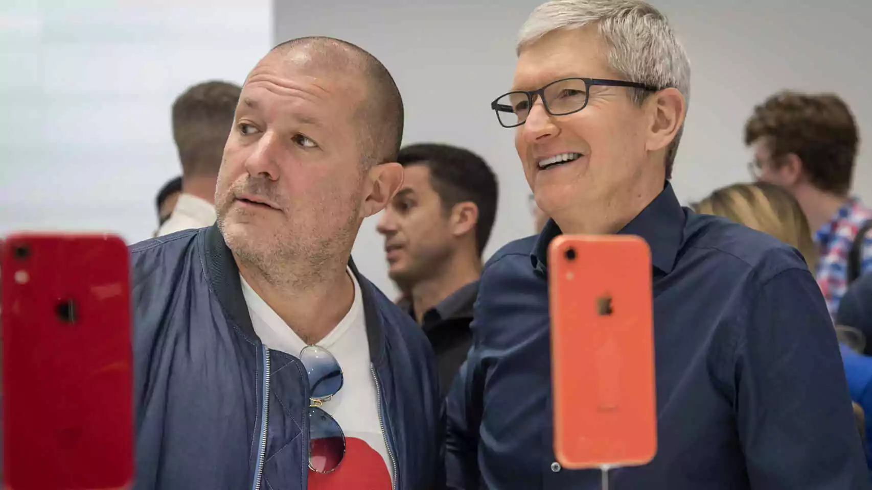 Jony Ive y Tim Cook